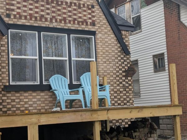 9941 Pinehurst Avenue, Detroit, MI 48204