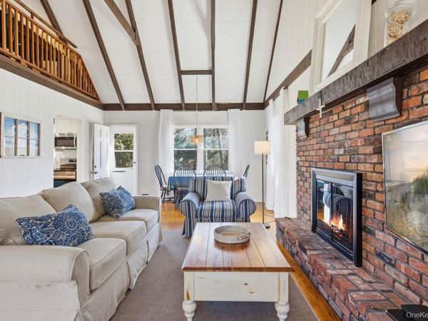 3 Foster Avenue , Hampton Bays, NY 11946