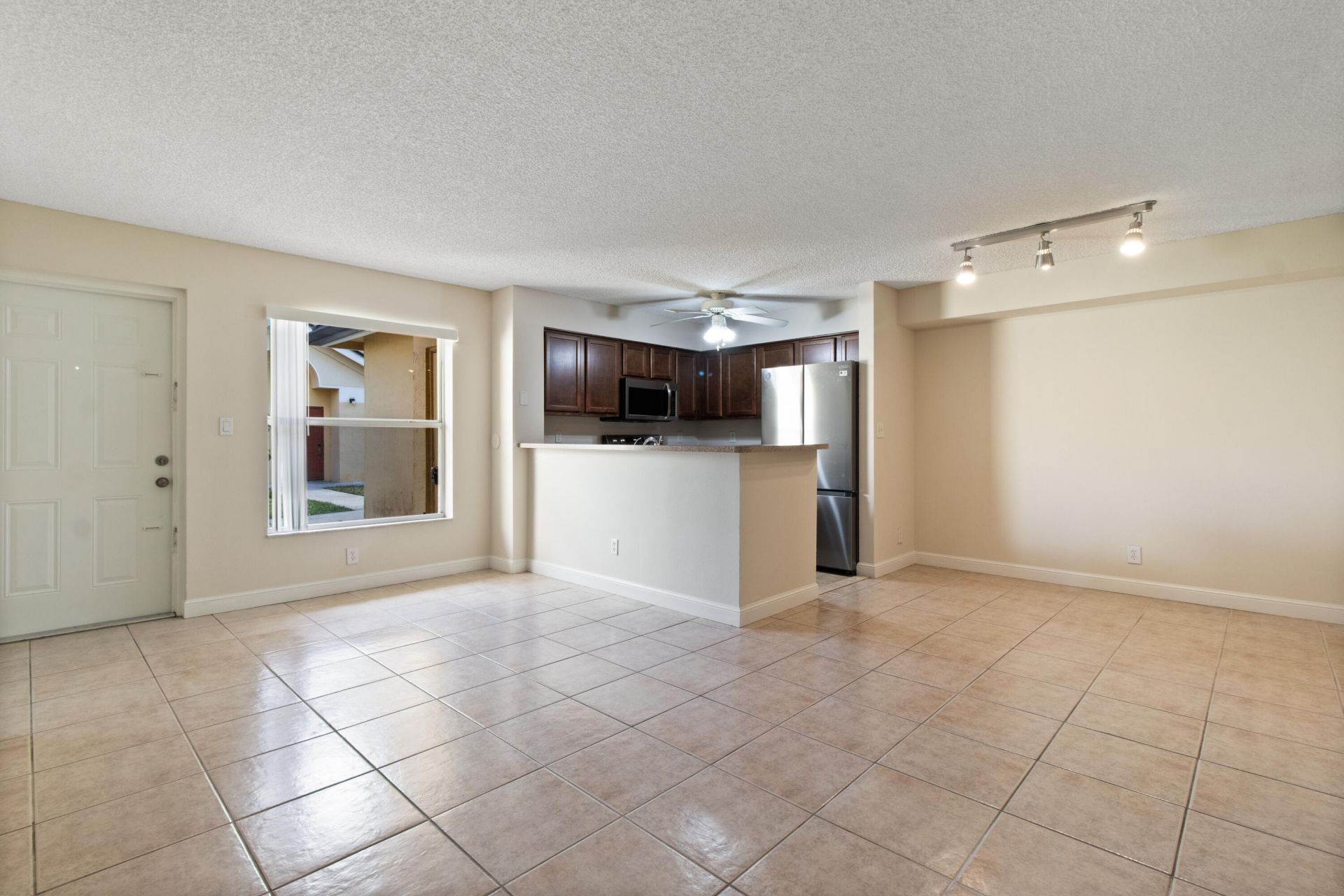 7630 Westwood Drive, Unit 302, Tamarac, FL 33321 Photo