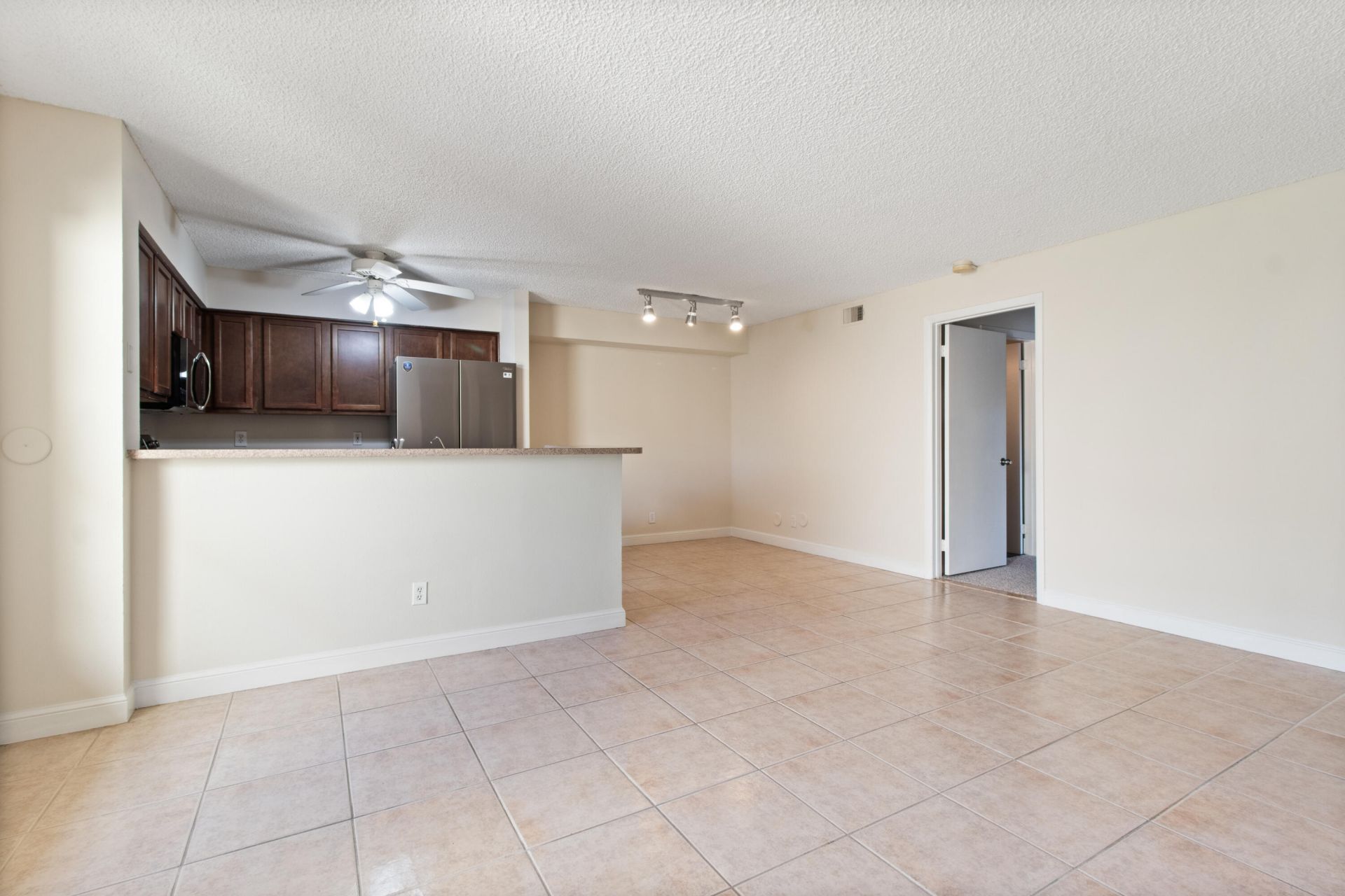 7630 Westwood Drive, Unit 302, Tamarac, FL 33321 Photo
