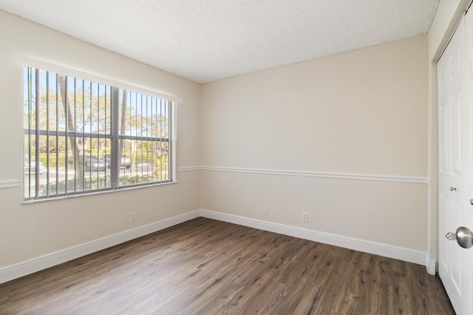 7630 Westwood Drive, Unit 302, Tamarac, FL 33321 Photo