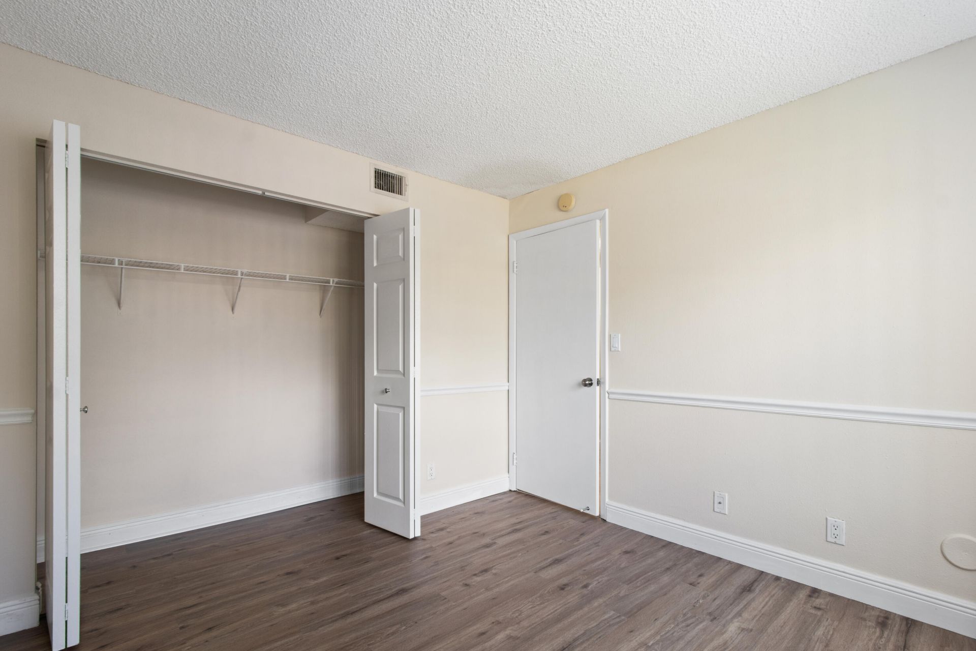 7630 Westwood Drive, Unit 302, Tamarac, FL 33321 Photo