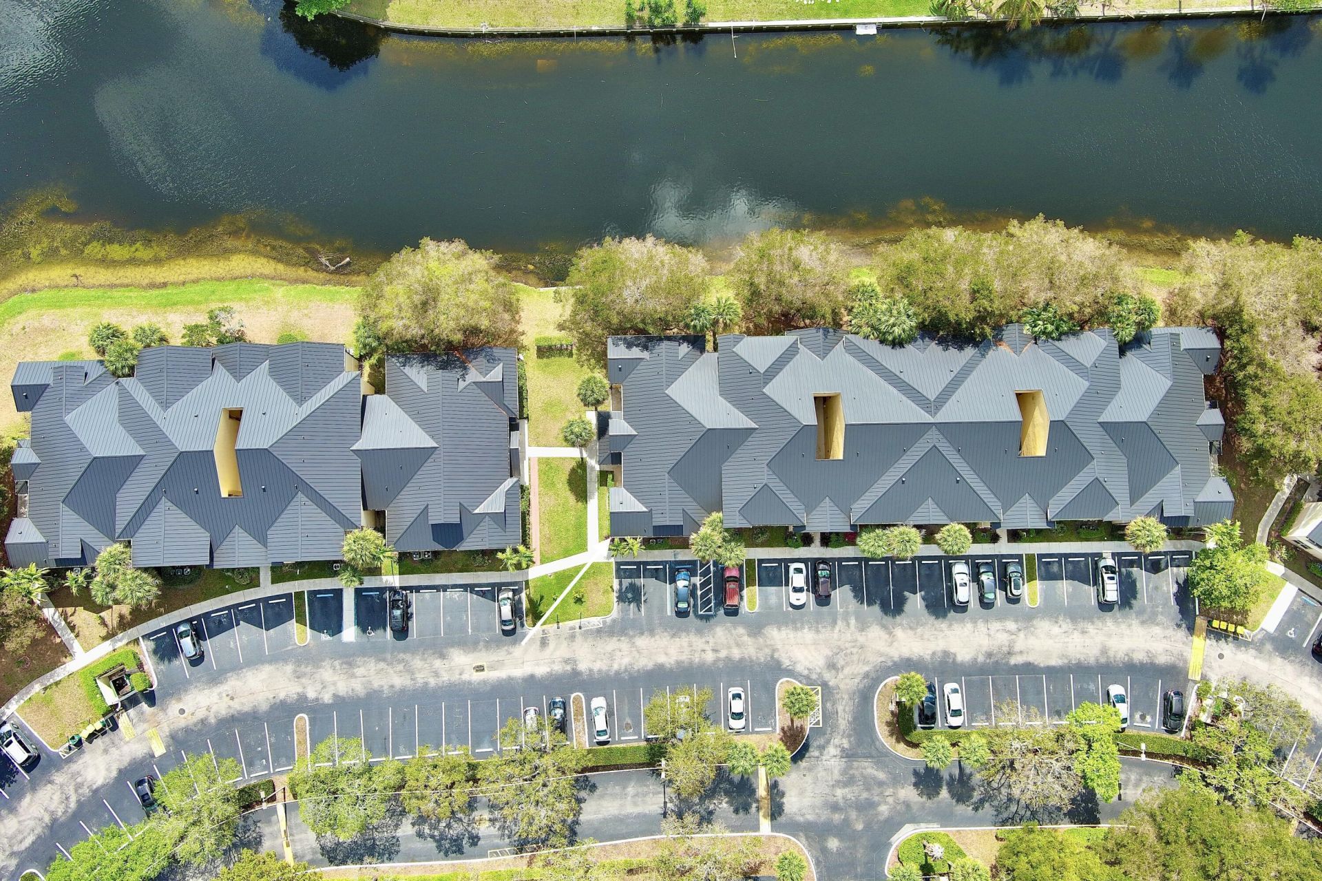 7630 Westwood Drive, Unit 302, Tamarac, FL 33321 Photo