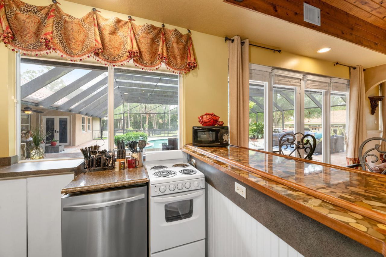 2559 Palm Deer Drive, Loxahatchee, FL 33470 Photo