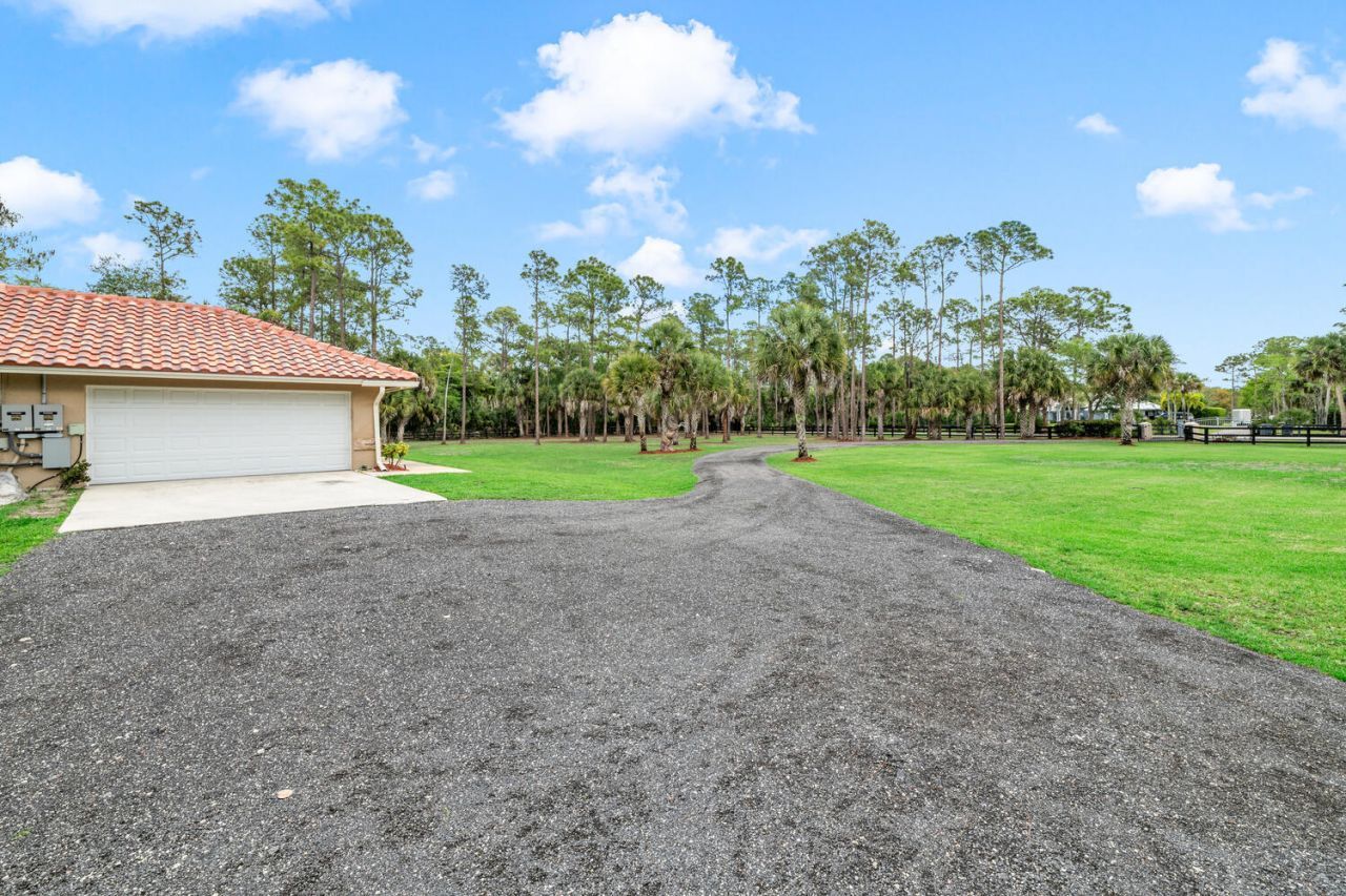 2559 Palm Deer Drive, Loxahatchee, FL 33470 Photo