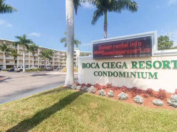 8800 BAY PINES BOULEVARD , Unit 320, ST PETERSBURG, FL 33709