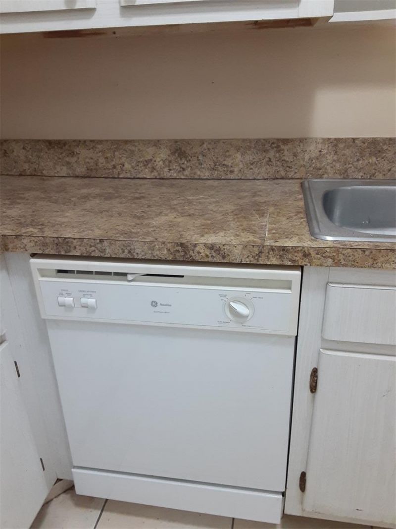 1830 Maravilla Avenue, Unit 607, Fort Myers, FL 33901 Photo