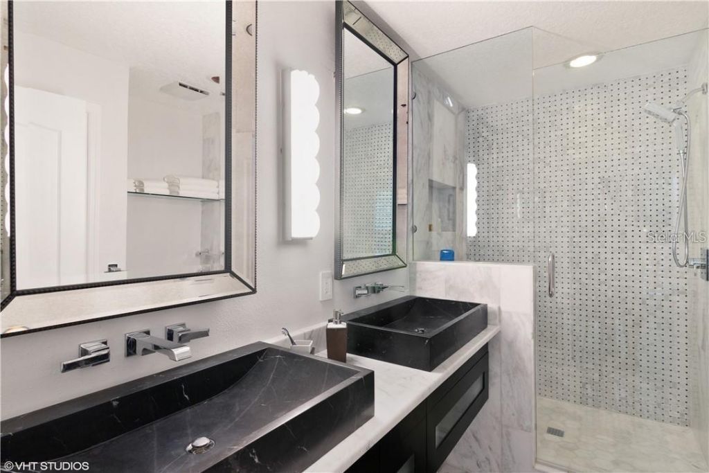 615 Dream Island Road, Unit 107, Longboat Key, FL 34228 Photo