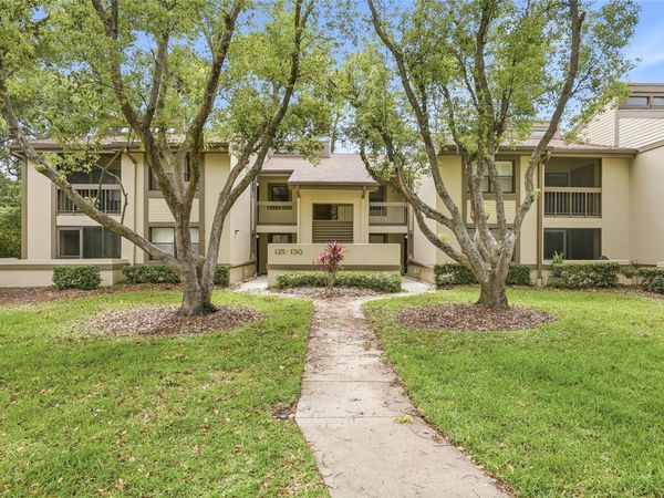 130 WOODLAKE WYNDE, Unit 130, OLDSMAR, FL 34677