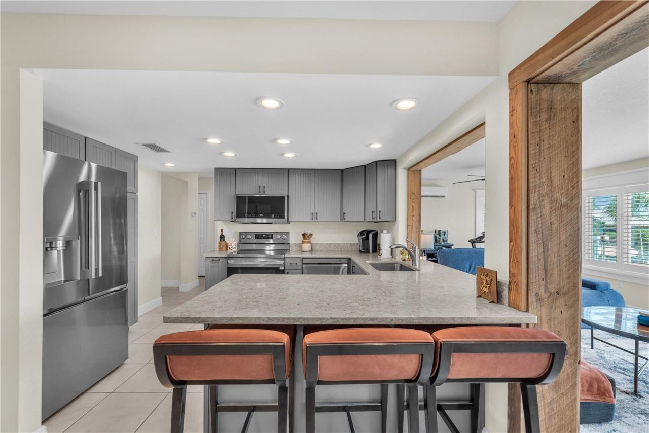 911 Silver Palm Way, Apollo Beach, FL 33572 Photo