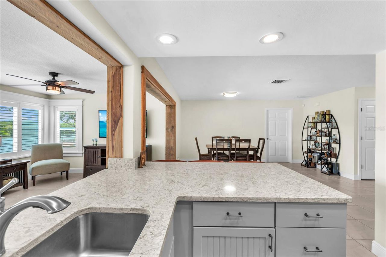 911 Silver Palm Way, Apollo Beach, FL 33572 Photo