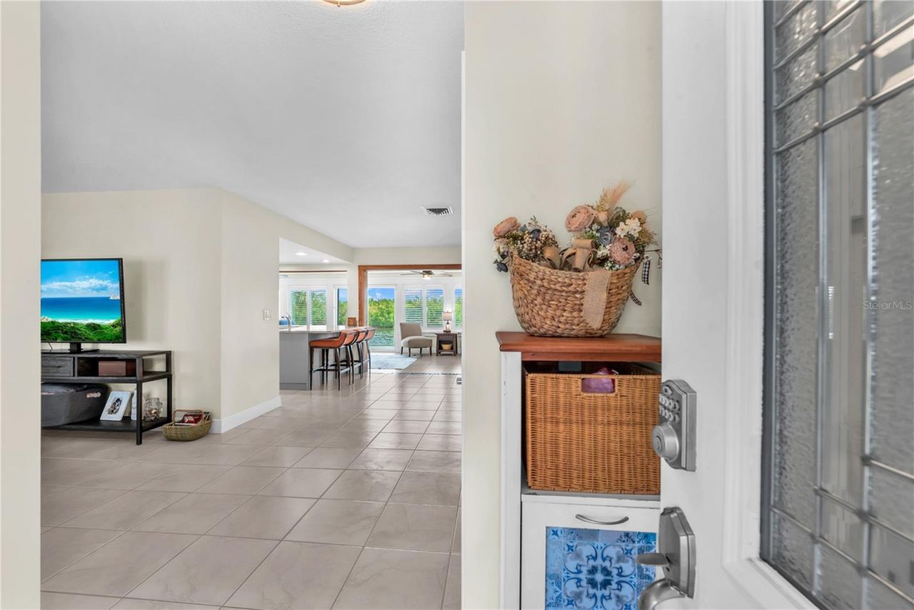 911 Silver Palm Way, Apollo Beach, FL 33572 Photo