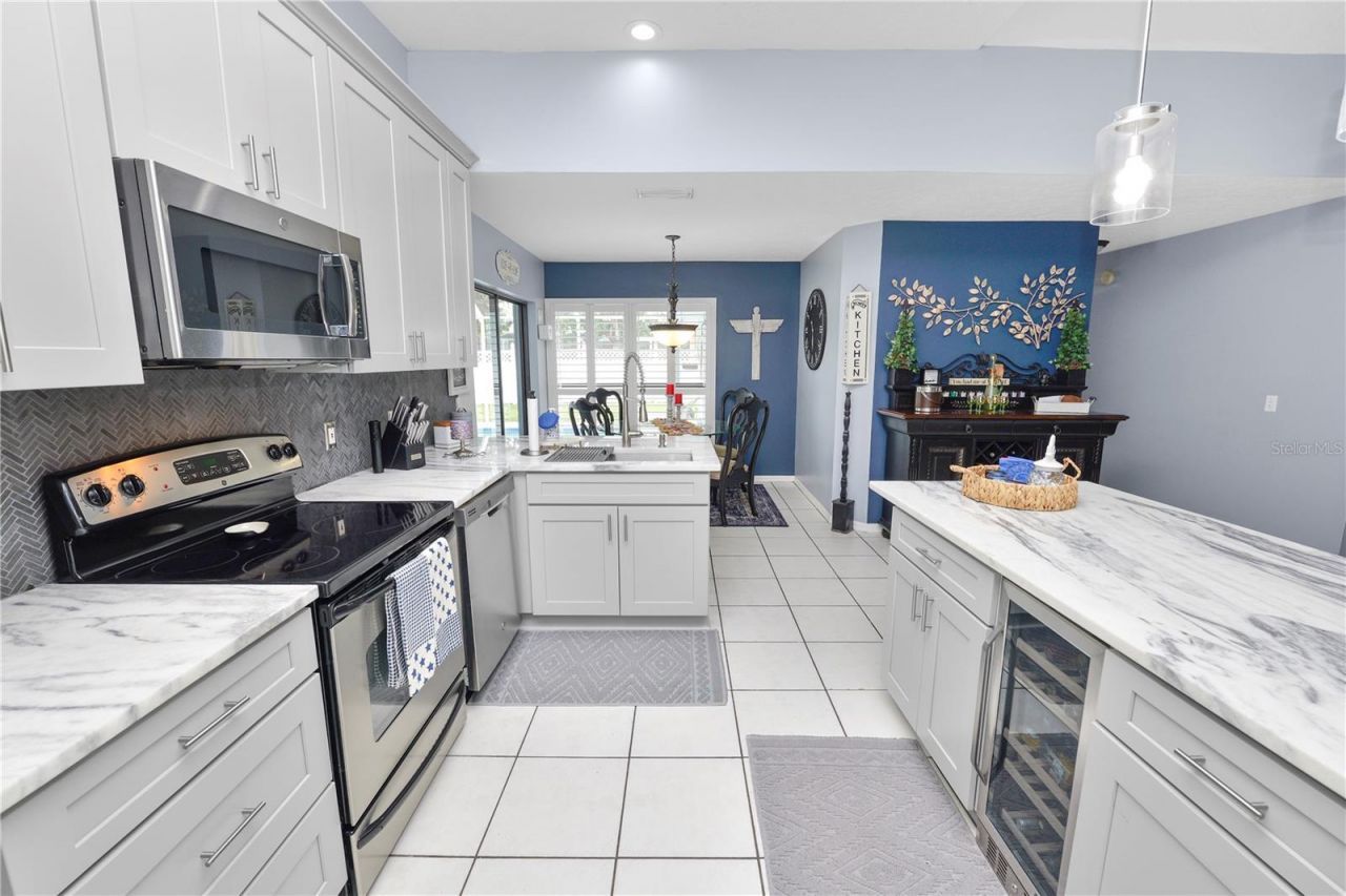 935 Balsamina Drive , Brandon, FL 33510 Photo