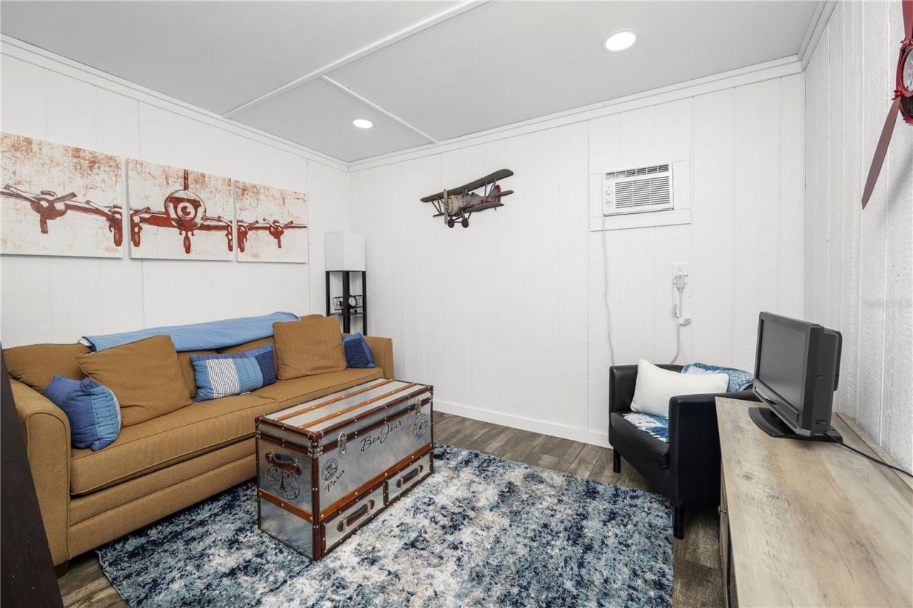 935 Balsamina Drive , Brandon, FL 33510 Photo