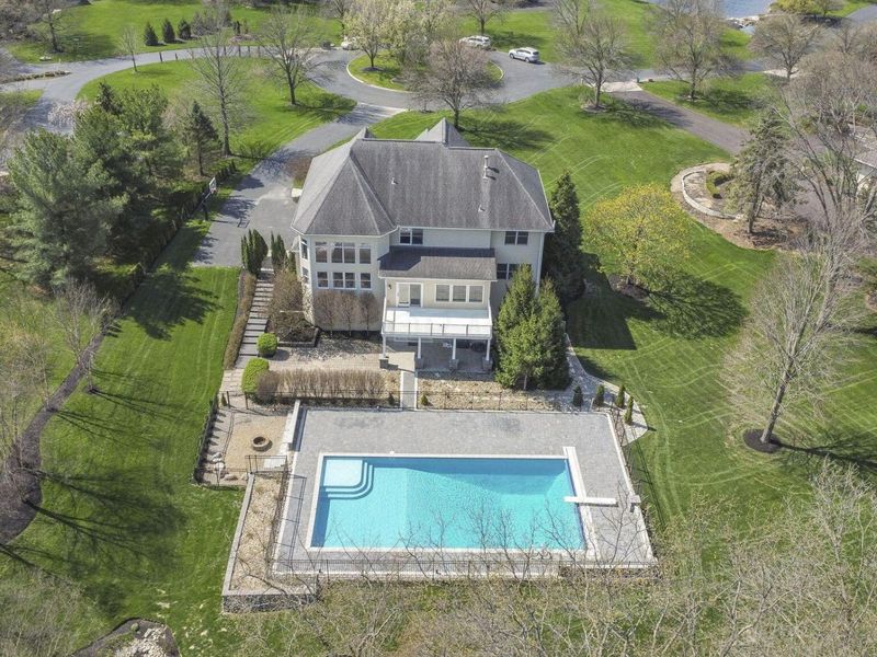 2478 Deseret Drive, Powell, OH 43065 Photo 2