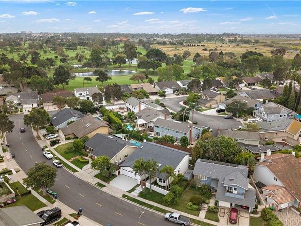 1789 Kinglet Court, Costa Mesa, CA 92626