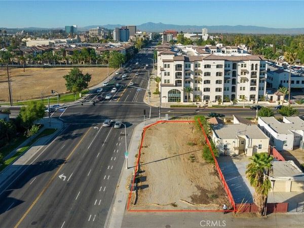 3071 Market, Riverside, CA 92501