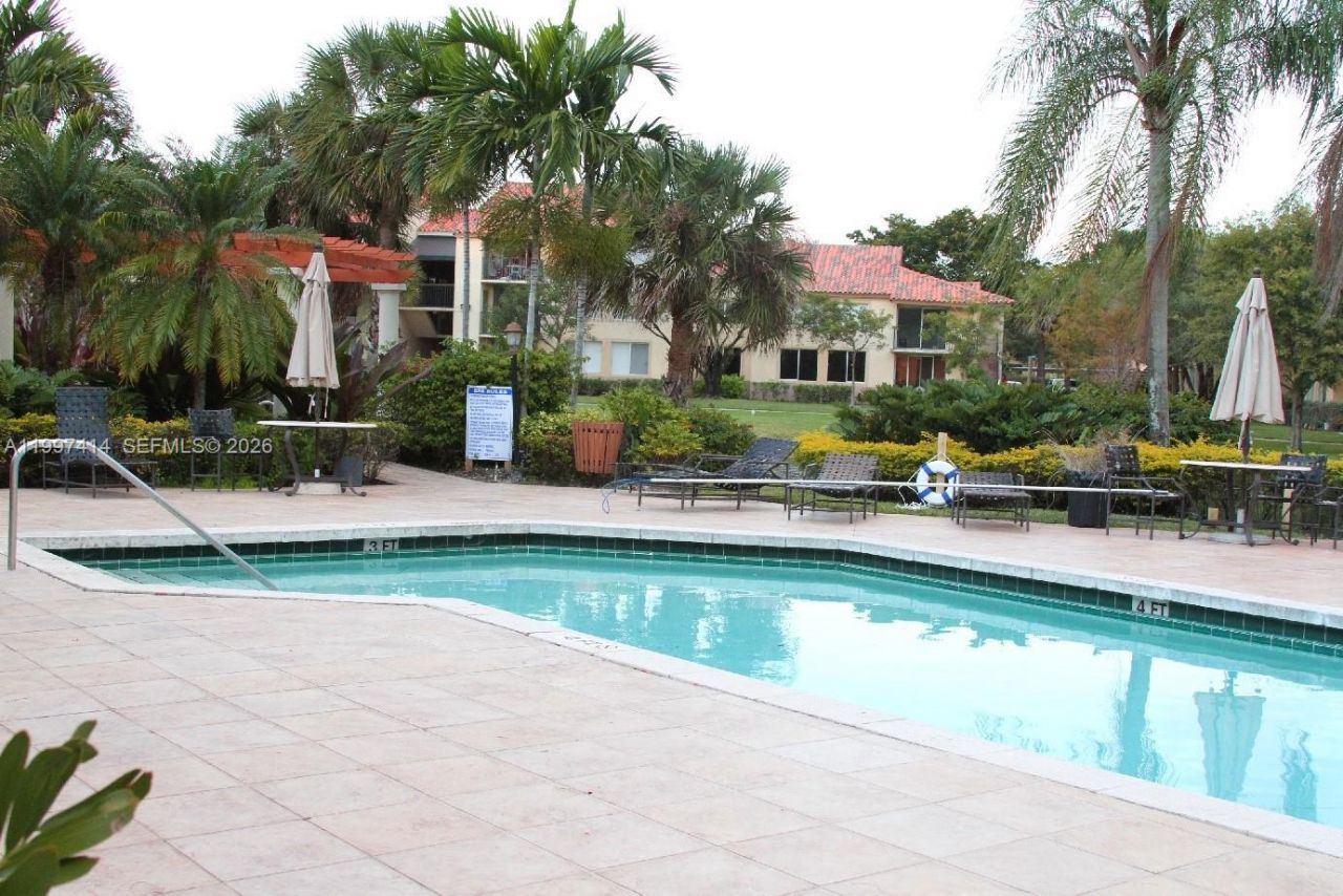 10725 Cleary Blvd, Unit 211, Plantation, FL 33324 Photo