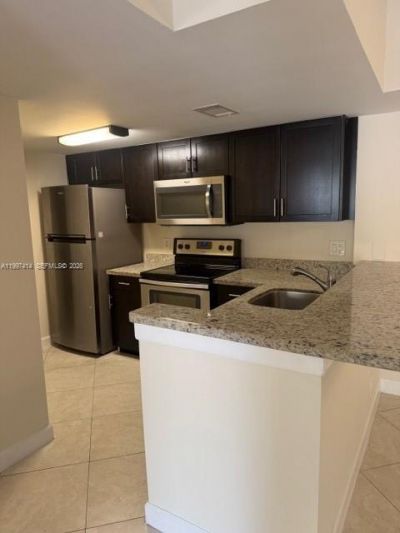 10725 Cleary Blvd, Unit 211, Plantation, FL 33324 Photo