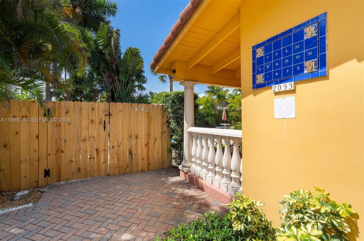 2033 NE 33rd Ave, Unit 2, Fort Lauderdale, FL 33305 Photo