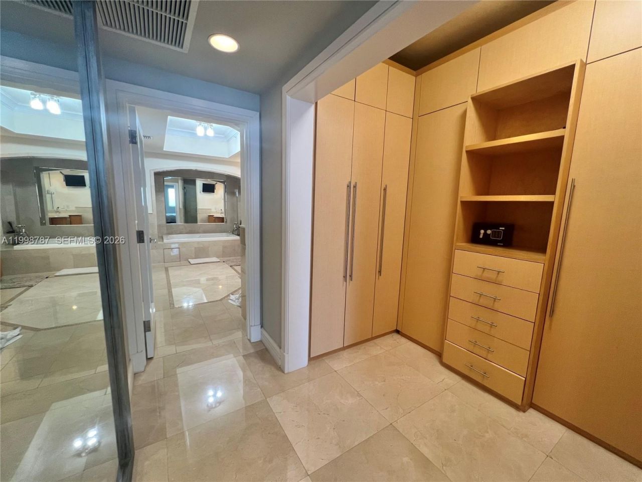 17875 Collins Ave , Unit 4305, Sunny Isles Beach, FL 33160 Photo