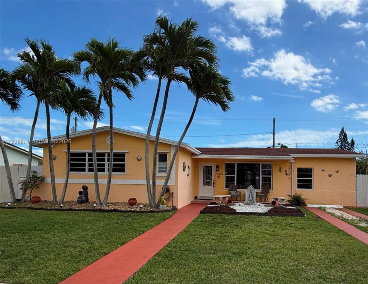 9370 Martinique Dr, Cutler Bay, FL 33189 Photo