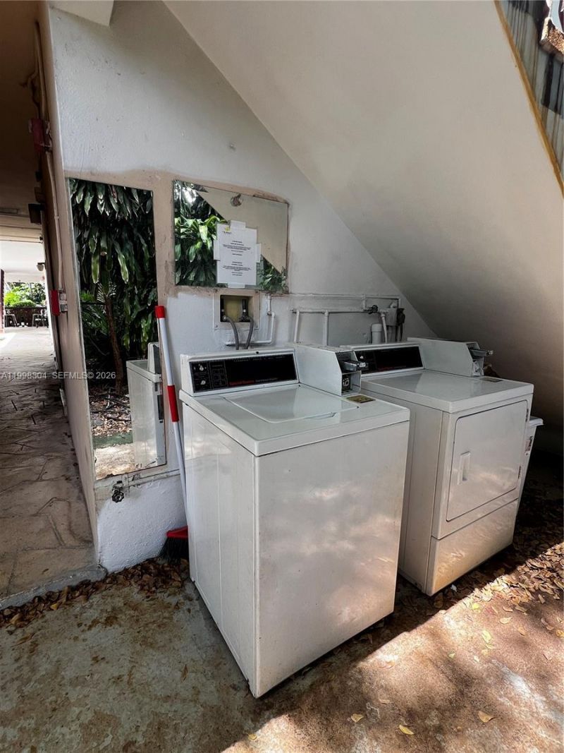 675 SW 7th Ave, Unit 11, Miami, FL 33130 Photo