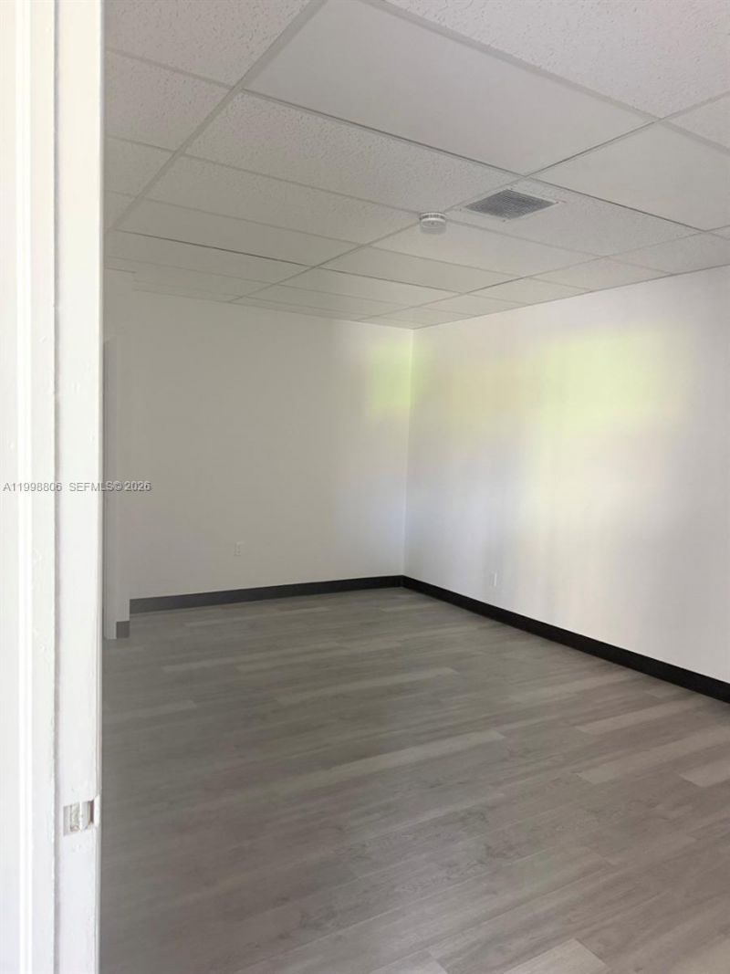 2876 E Oakland Park Blvd, Fort Lauderdale, FL 33306 Photo