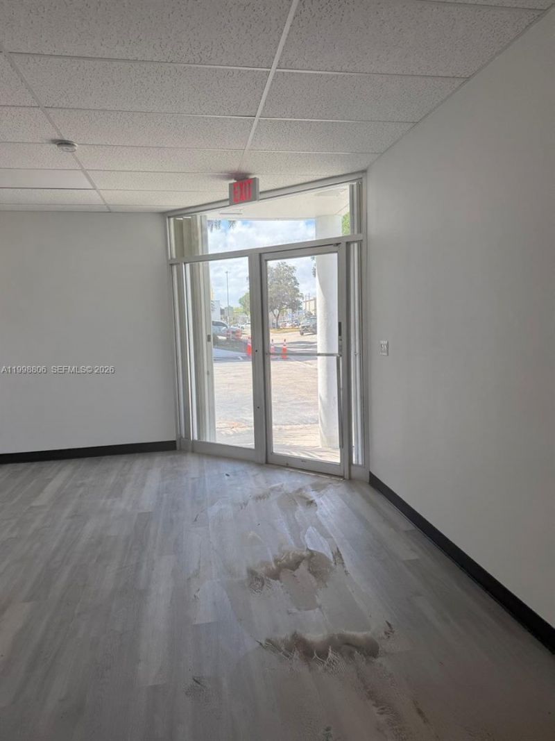 2876 E Oakland Park Blvd, Fort Lauderdale, FL 33306 Photo