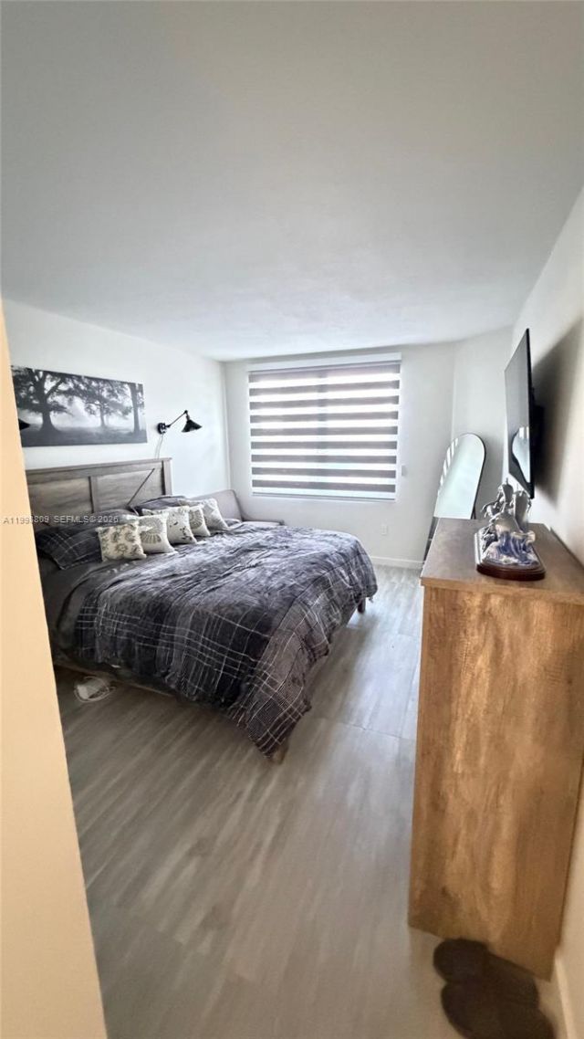 1965 S Ocean Dr, Unit 5D, Hallandale Beach, FL 33009 Photo