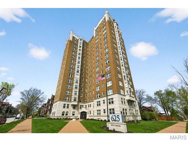 625 S Skinker Boulevard, Unit 1702, St Louis, MO 63105