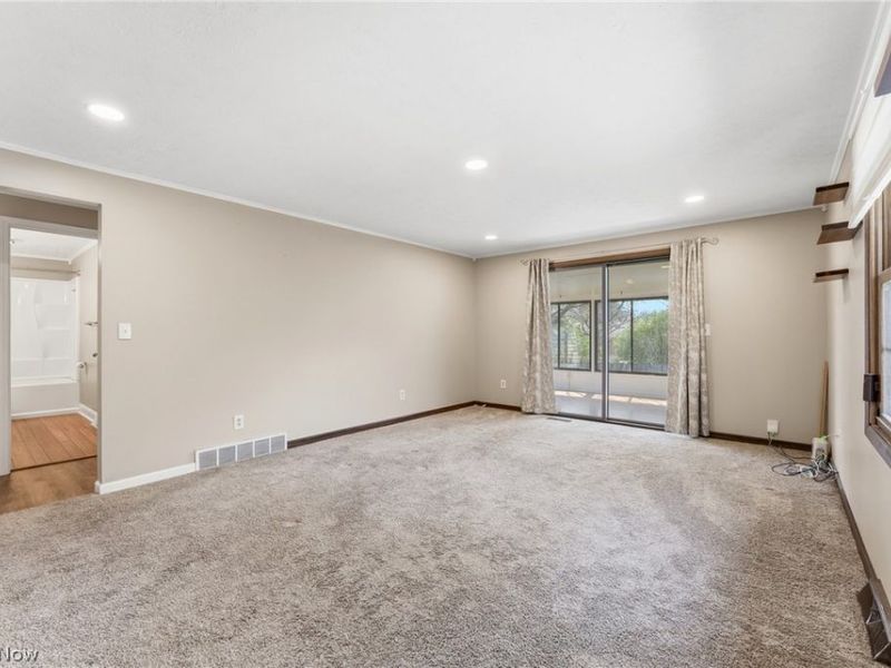 208 Bonnett Street SW, North Canton, OH 44720 Photo 12