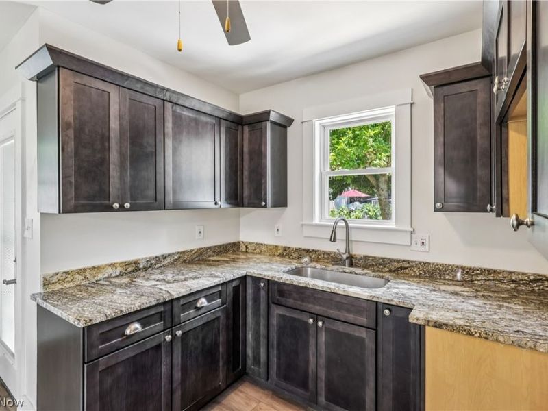 1551 Preston Avenue, Akron, OH 44305 Photo 21