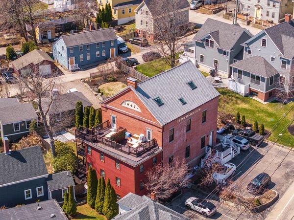 348 Maplewood Avenue, Unit 4, Portsmouth, NH 03801