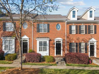 183 Lumina Place, Holly Springs, NC 27540