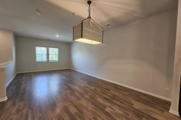 320 Spindlewood Way photo 4