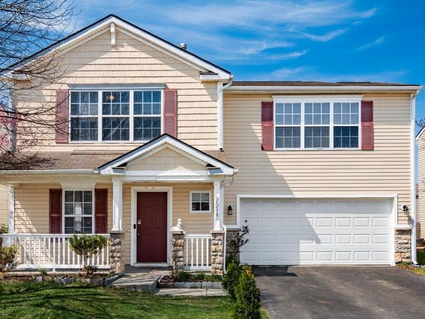 1239 Canterhurst Street, Blacklick, OH 43004