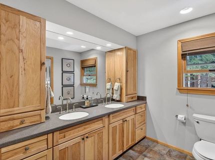 12442 Saint Bernard Drive, Truckee, CA 96161 Photo