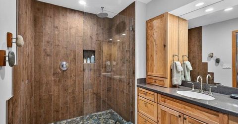 12442 Saint Bernard Drive, Truckee, CA 96161 Photo