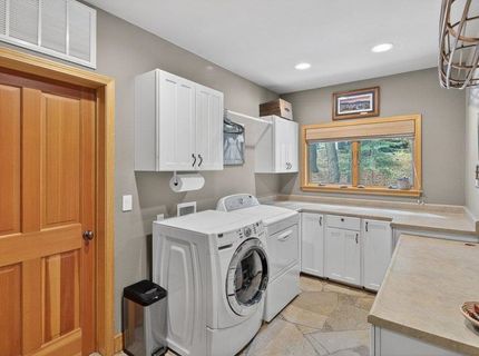 12442 Saint Bernard Drive, Truckee, CA 96161 Photo