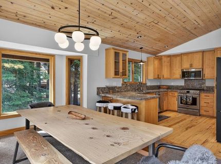 12442 Saint Bernard Drive, Truckee, CA 96161 Photo