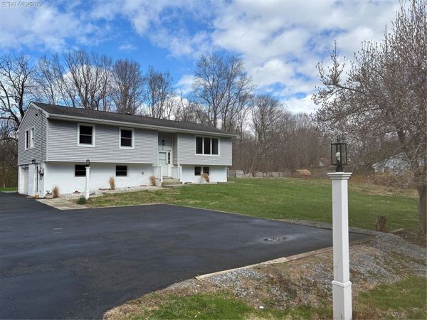 3875 Route 82 , Millbrook, NY 12545