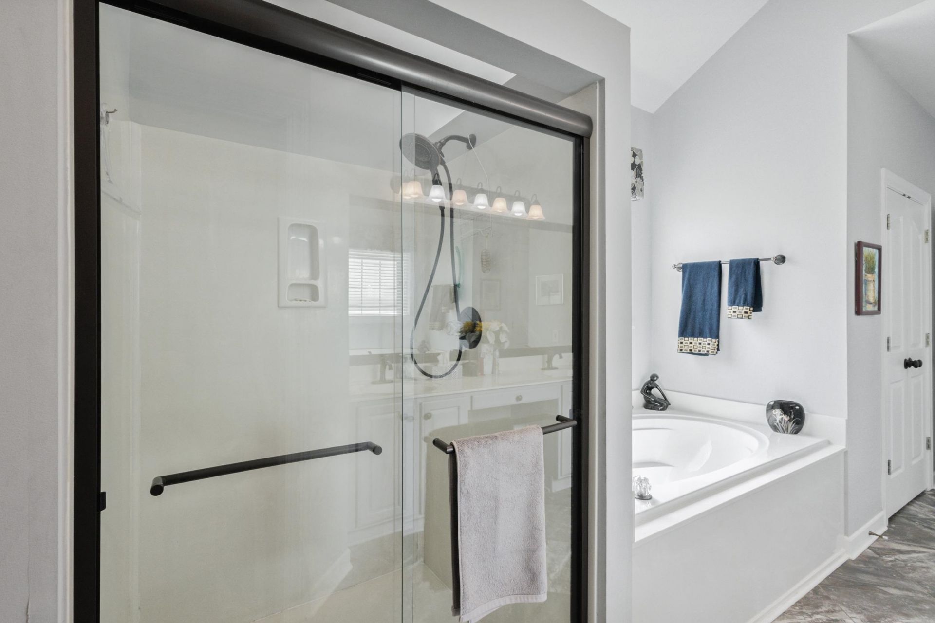 4565 Firethorne Dr. Photo 28