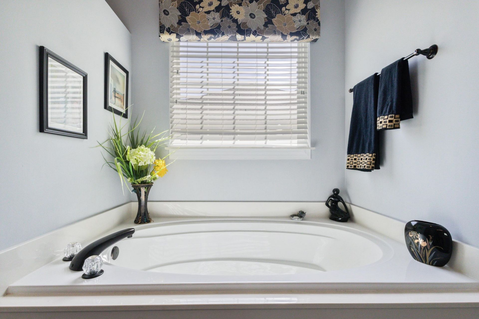 4565 Firethorne Dr. Photo 29