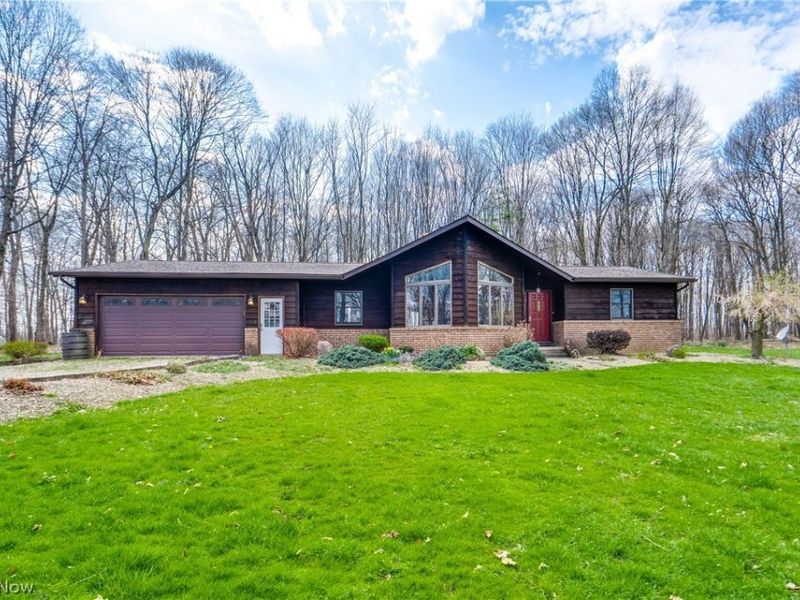 3001 Ben Fulton Avenue NW, North Lawrence, OH 44666 Photo 1