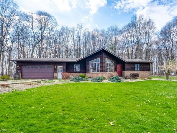 3001 Ben Fulton Avenue NW, North Lawrence, OH 44666