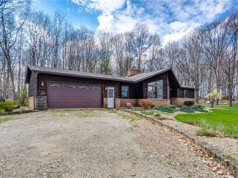 3001 Ben Fulton Avenue NW, North Lawrence, OH 44666 Photo 2