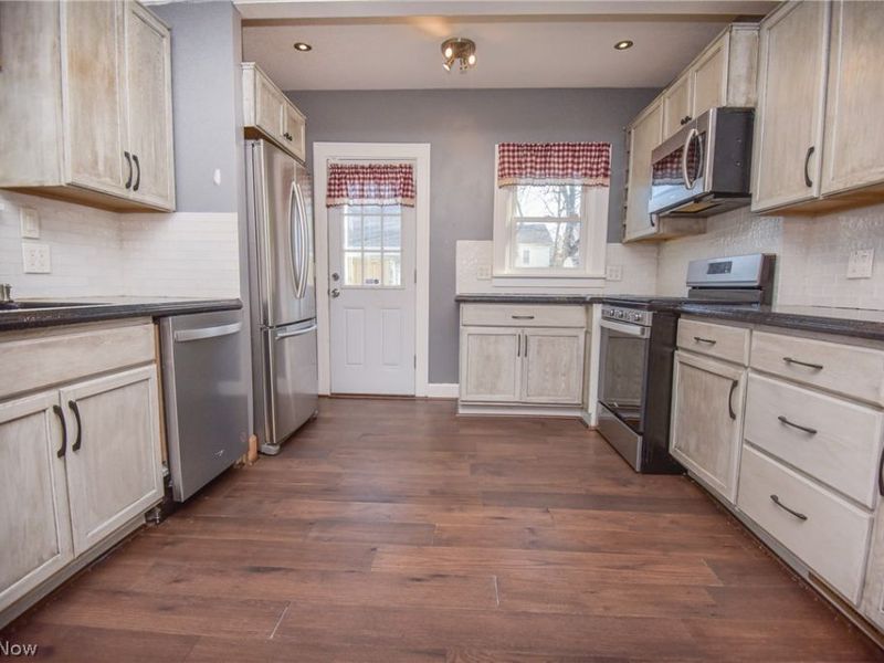 4701 Ardmore Avenue, Cleveland, OH 44144 Photo 18