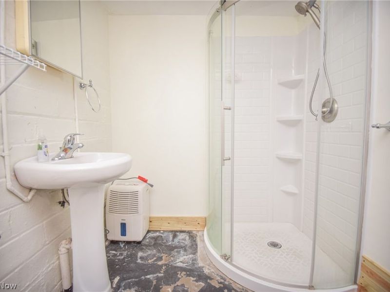 4701 Ardmore Avenue, Cleveland, OH 44144 Photo 37