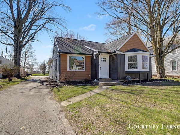 1164 144th Avenue, Wayland, MI 49348